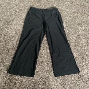 Women’s Nike Loose Fit Leggings In Great Condition